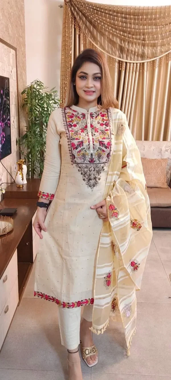 🇧🇩আন স্টিচড থ্রি পিস🇧🇩